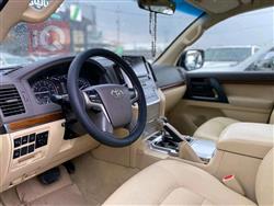 تۆیۆتا لاند کروزەر